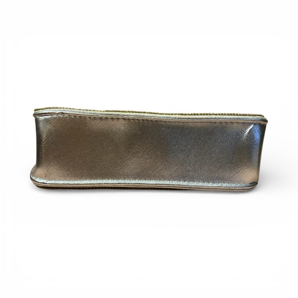 Glamorous Gold Chain Evening Clutch - Picture 3 of 11